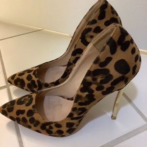 Gold cheetah print
